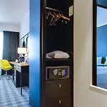 Radisson Blu Amsterdam Airport, Schiphol Hotel 4*