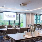 Radisson Blu Amsterdam Airport, Schiphol 4*