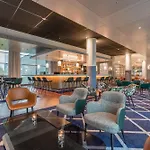Radisson Blu Amsterdam Airport, Schiphol 호텔 4*