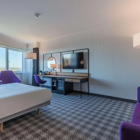 Hotel Radisson Blu Amsterdam Airport, Schiphol 4*