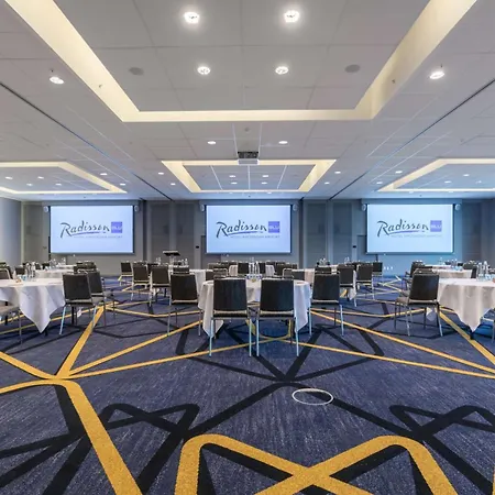 Radisson Blu Amsterdam Airport, Schiphol Hotell 4*