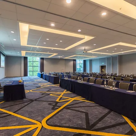 Radisson Blu Amsterdam Airport, Schiphol 4*