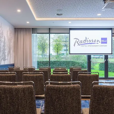 Hotel Radisson Blu Amsterdam Airport, Schiphol 4*