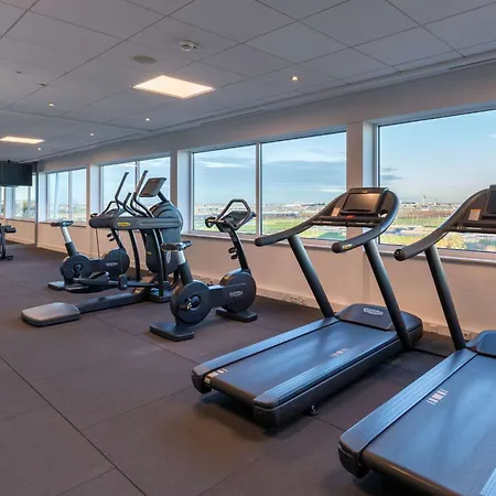 Radisson Blu Amsterdam Airport, Schiphol מלון 4*