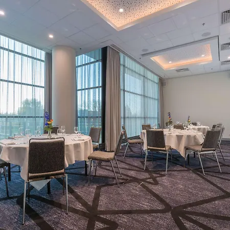 Radisson Blu Amsterdam Airport, Schiphol 호텔 4*