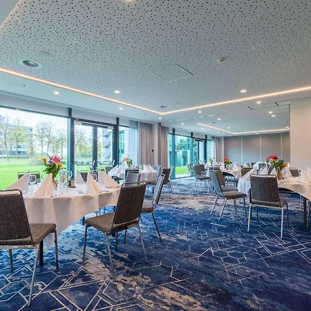 Radisson Blu Amsterdam Airport, Schiphol 호텔 4*