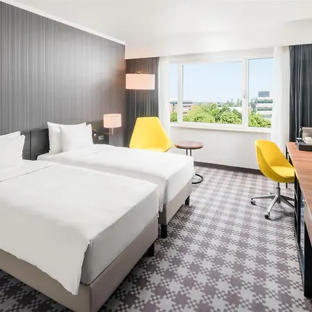 מלון Radisson Blu Amsterdam Airport, Schiphol 4*