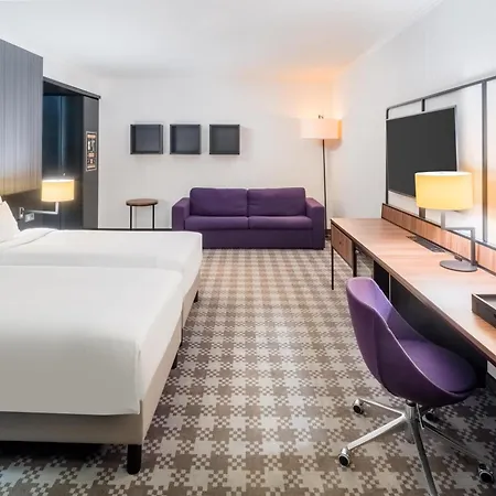 Radisson Blu Amsterdam Airport, Schiphol מלון 4*