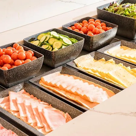 Radisson Blu Amsterdam Airport, Schiphol 4*