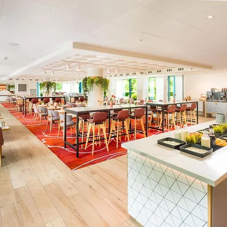 ホテル Radisson Blu Amsterdam Airport, Schiphol 4*