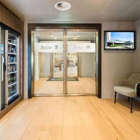 ホテル Radisson Blu Amsterdam Airport, Schiphol 4*