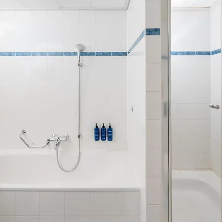 ホテル Radisson Blu Amsterdam Airport, Schiphol 4*