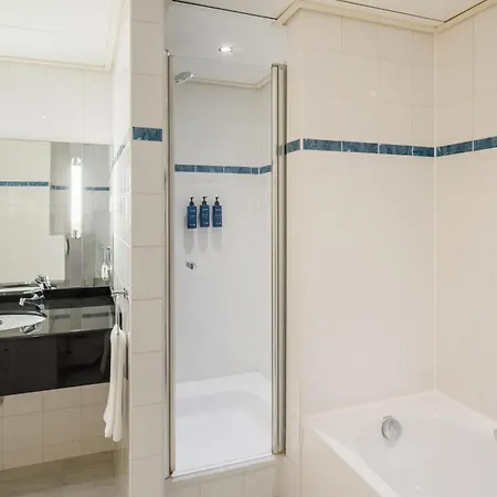 Radisson Blu Amsterdam Airport, Schiphol ホテル スキポール