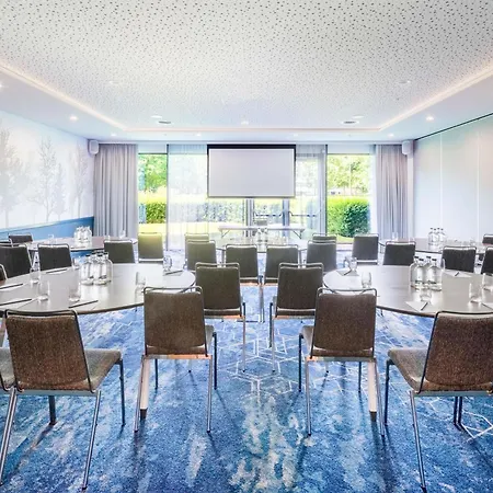 Radisson Blu Amsterdam Airport, Schiphol ホテル 4*
