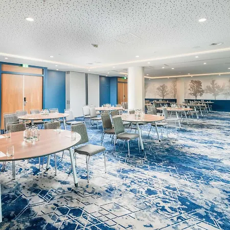 Radisson Blu Amsterdam Airport, Schiphol Hotel 4*