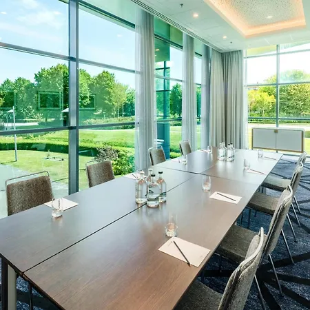 Radisson Blu Amsterdam Airport, Schiphol Hotel 4*