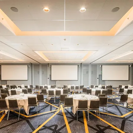 Radisson Blu Amsterdam Airport, Schiphol 4*