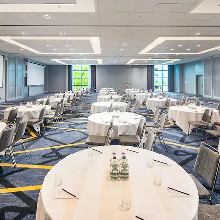Radisson Blu Amsterdam Airport, Schiphol 4*