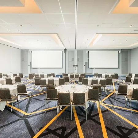 Radisson Blu Amsterdam Airport, Schiphol Hotel 4*